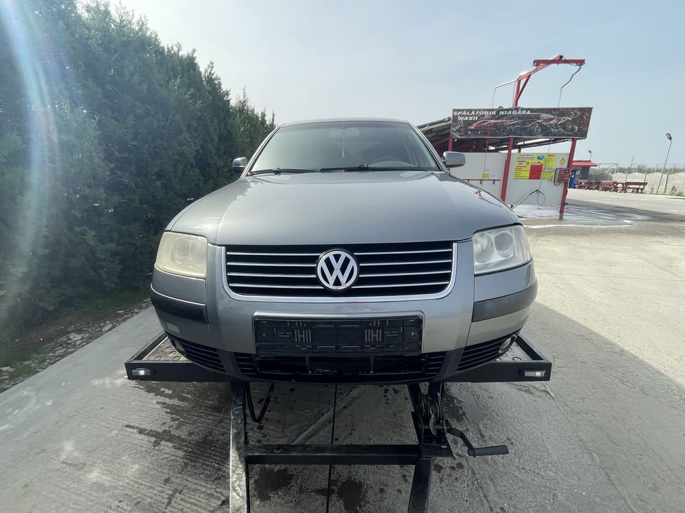 Dezmembrez passat b5.5