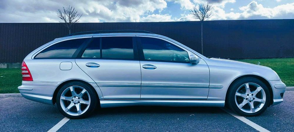 Mercedes Benz C220 CDI Sport Edition
Mercedes Benz C220 SportEdition