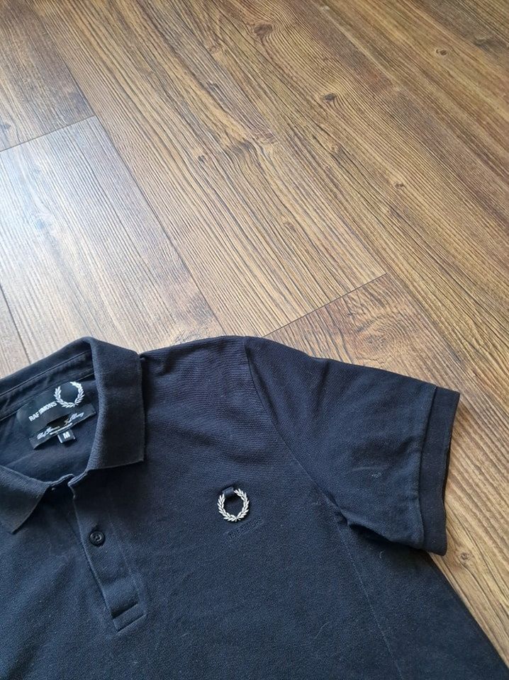 Страхотна мъжка тениска FRED PERRY размер M
