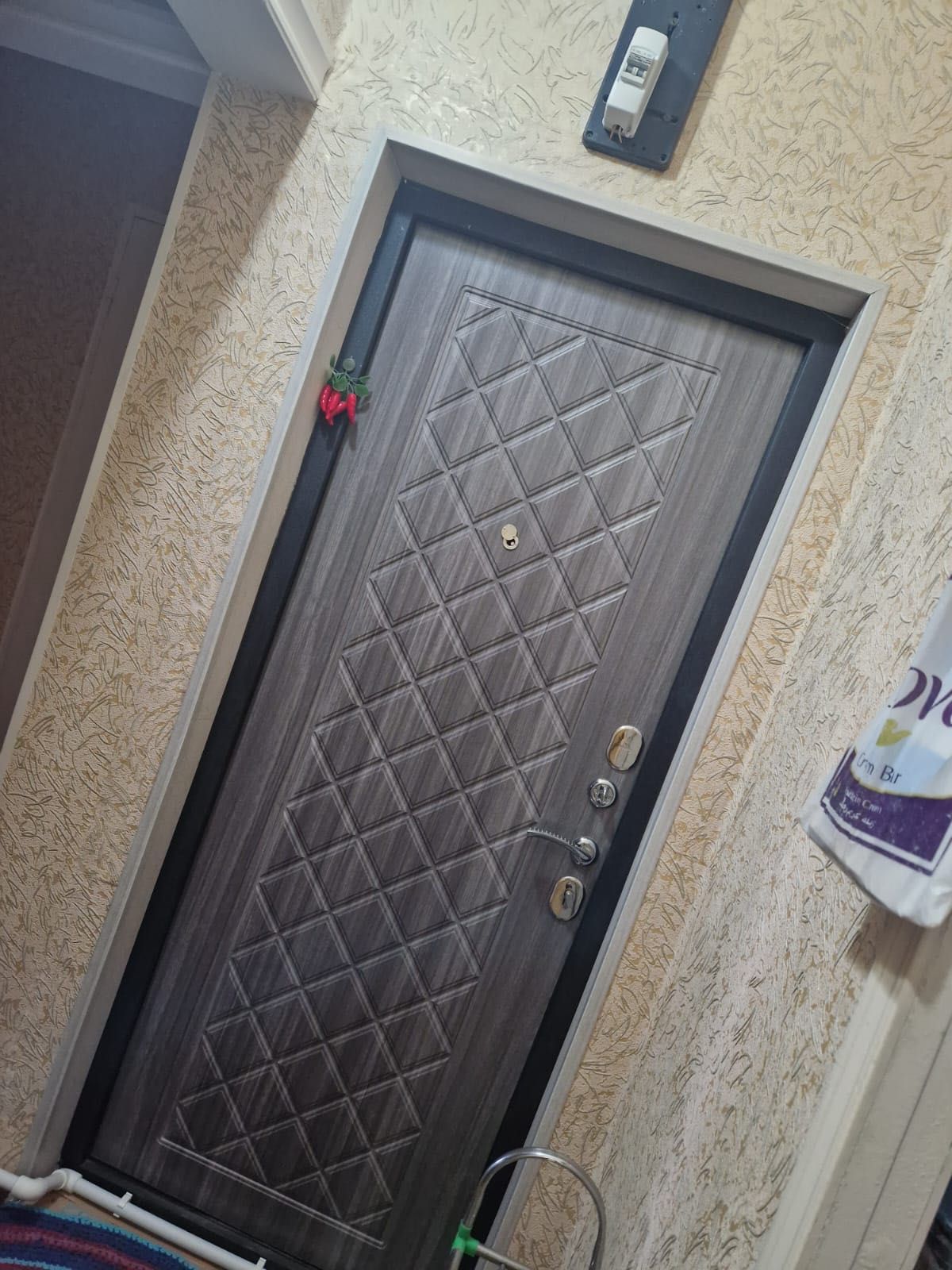 Продам квартиру в Бекабаде