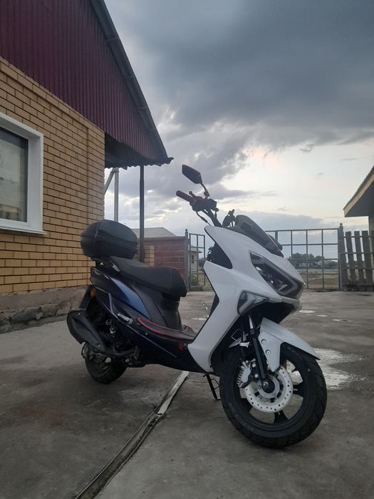 Мопед макси семей