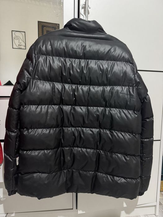 Geaca iarna, Moncler