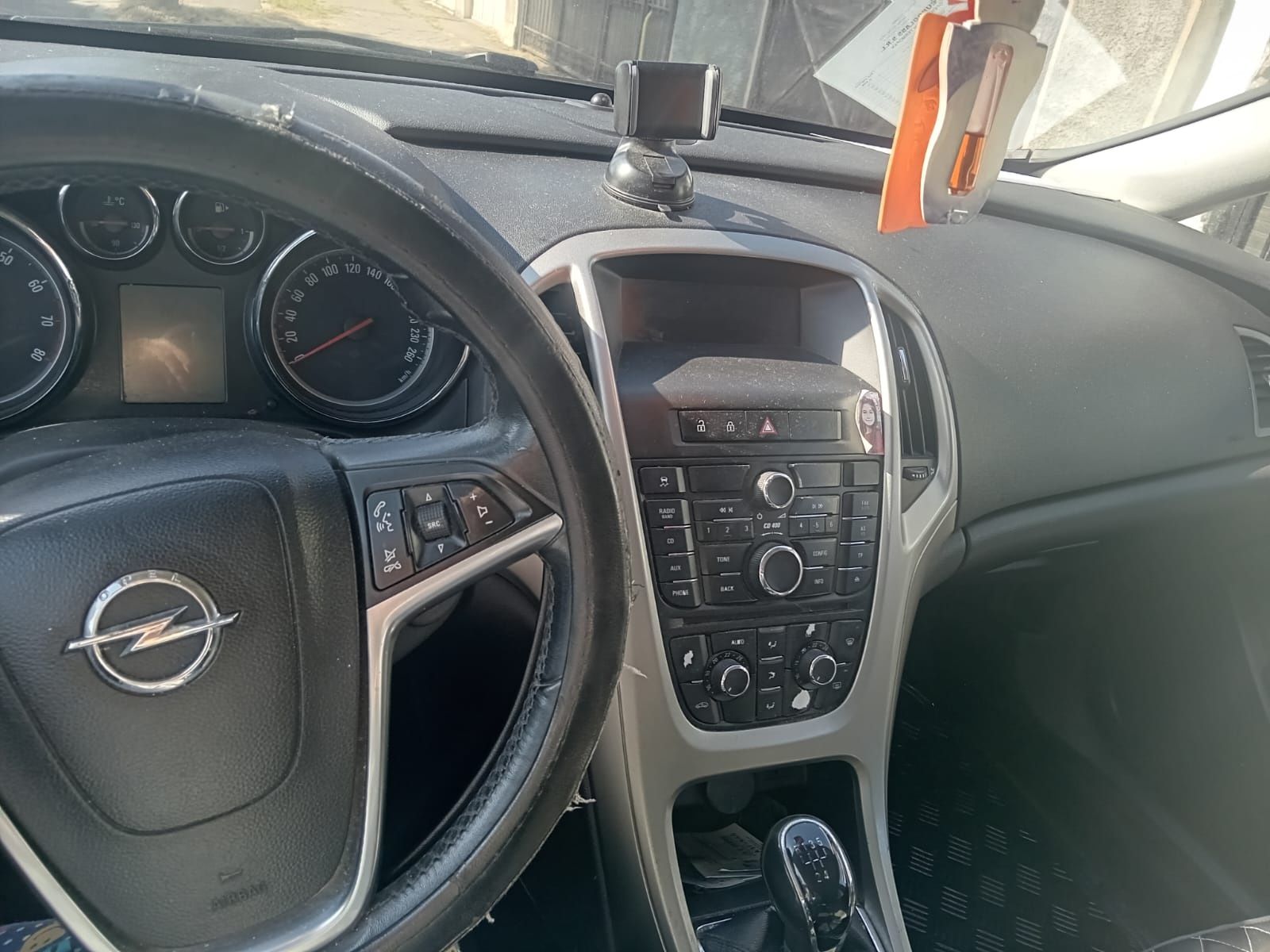 Opel Astra J,condiție buna,asigurarea expira până  în ianuarie 2026