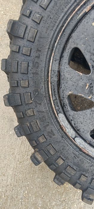 Гуми алигатор 215/70/15