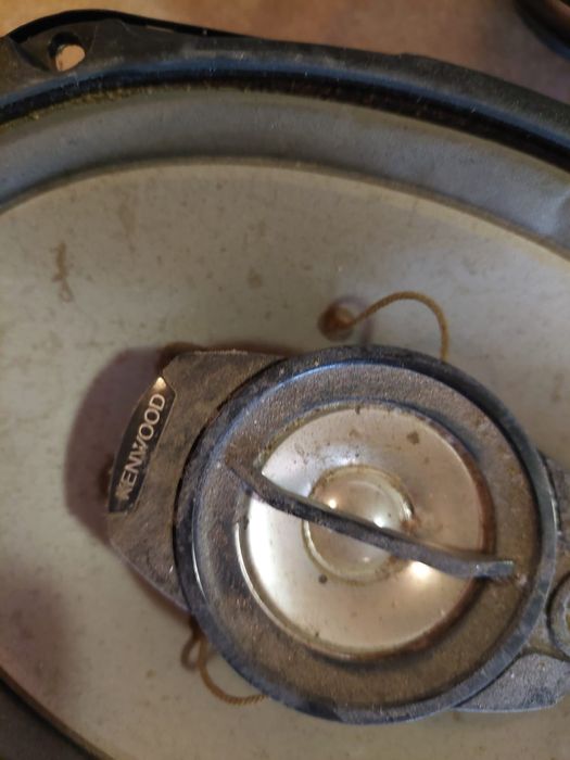 Тонколони Kenwood u Pioneer усилвател