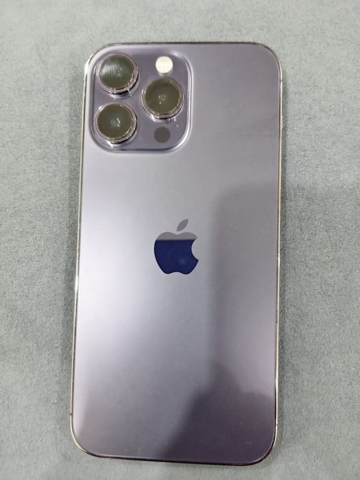 Продам айфон 14 про мах