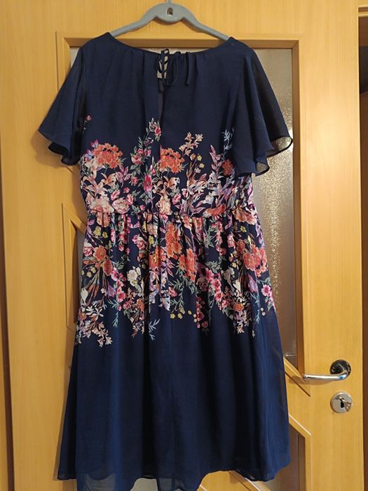 Vând rochie din voal