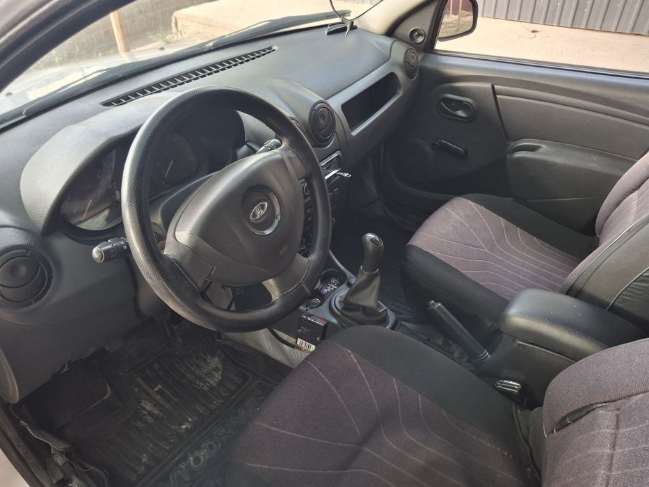 Lada Largus 2013