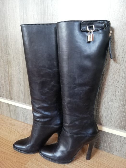 Продам сапоги итальянские в отличном состоянии.