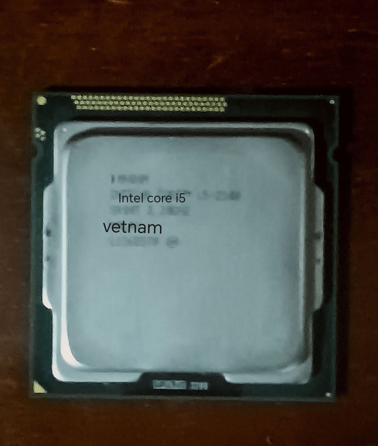 Intel core i5 sotiladi
