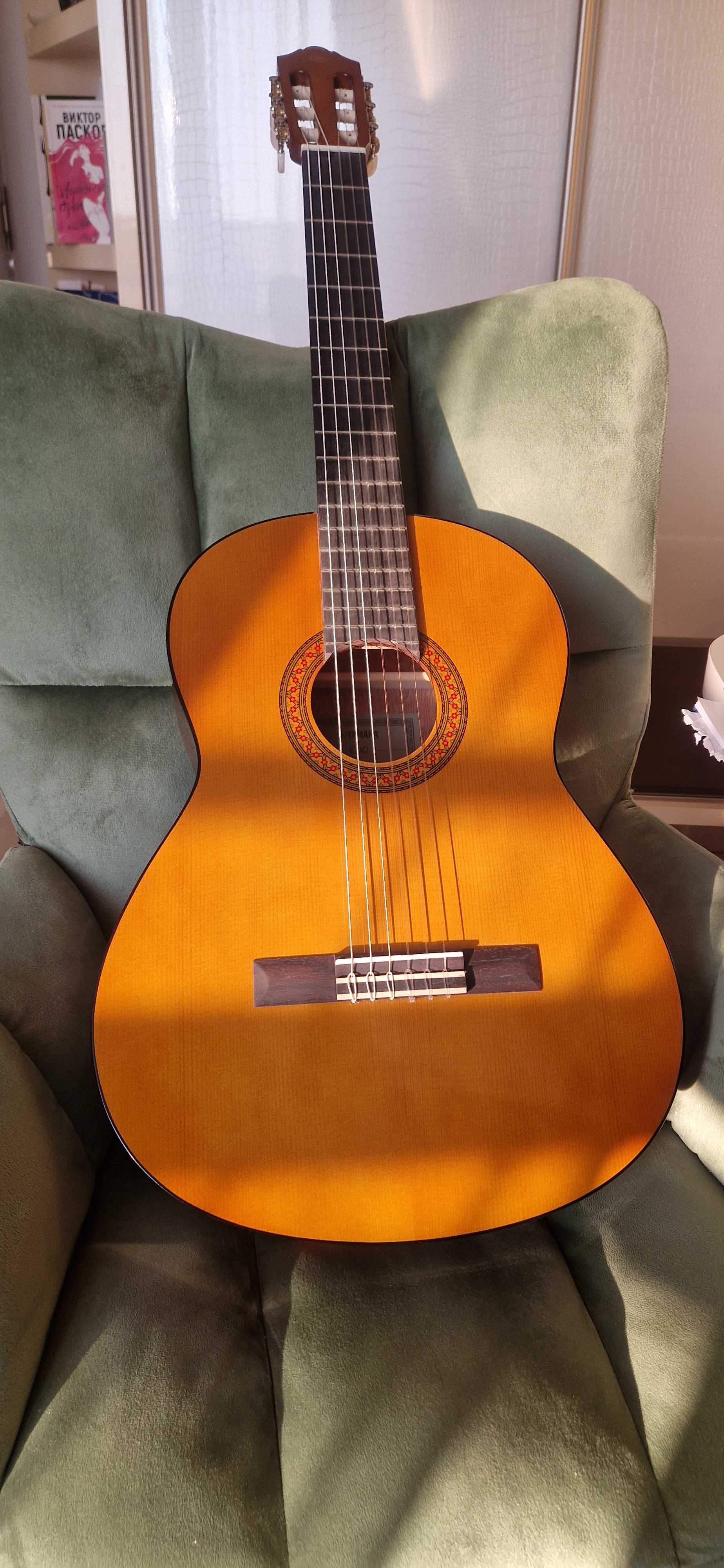 Класическа китара Yamaha C40