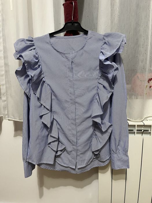 Camasa bufanta albastra