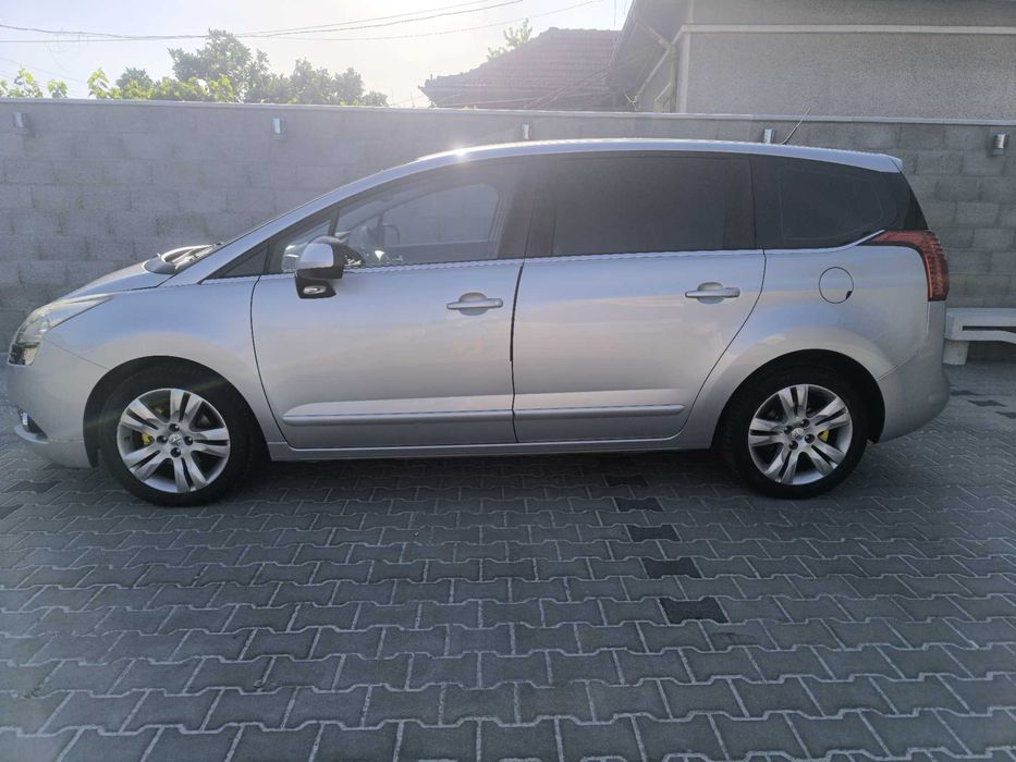 Peugeot 5008 Confort, 2010 година, 1.6 HDI, 109 к.с