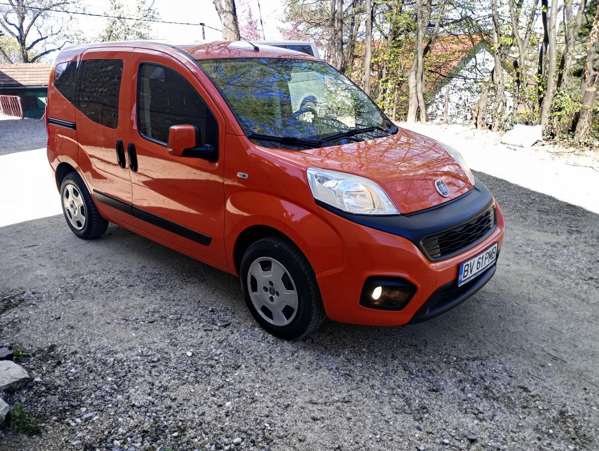 Fiat Qubo 2018  euro 6 48.500km 1.4 benzina CA NOUA!