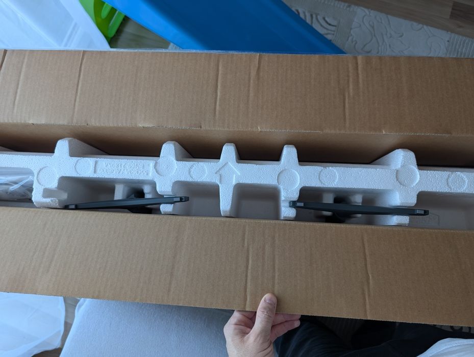 Televizor Samsung 4k ecran spart