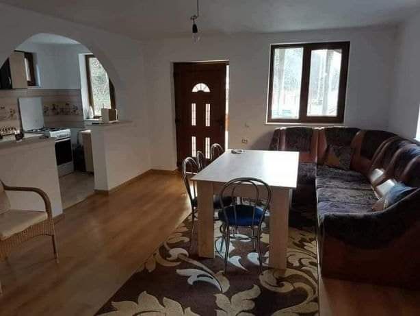 Închiriez cabană cu ciubar 20 pers (Uzina Someșul Rece)25 km de Cluj