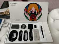 Продам профессиональный графический планшет Wacom cyntiq pro 13