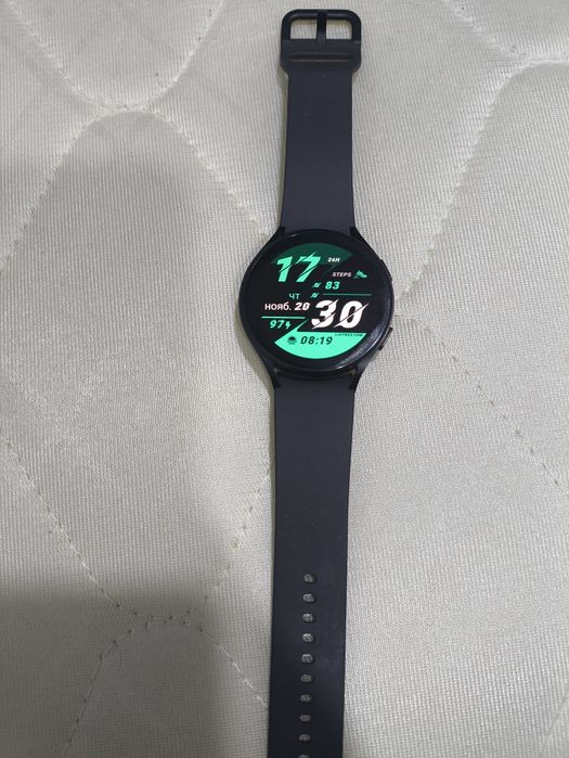 Продам часы Samsung Galaxy Watch 5