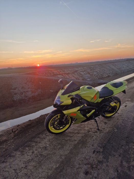 Suzuki gsxr k7 600