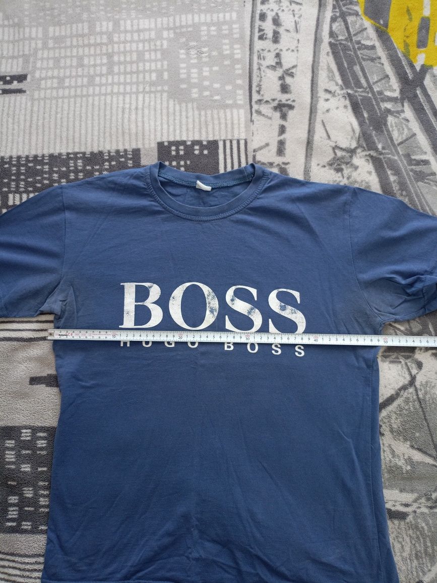 Vand Tricou Hugo boss,calitate.mar.S,import.original.purtat.