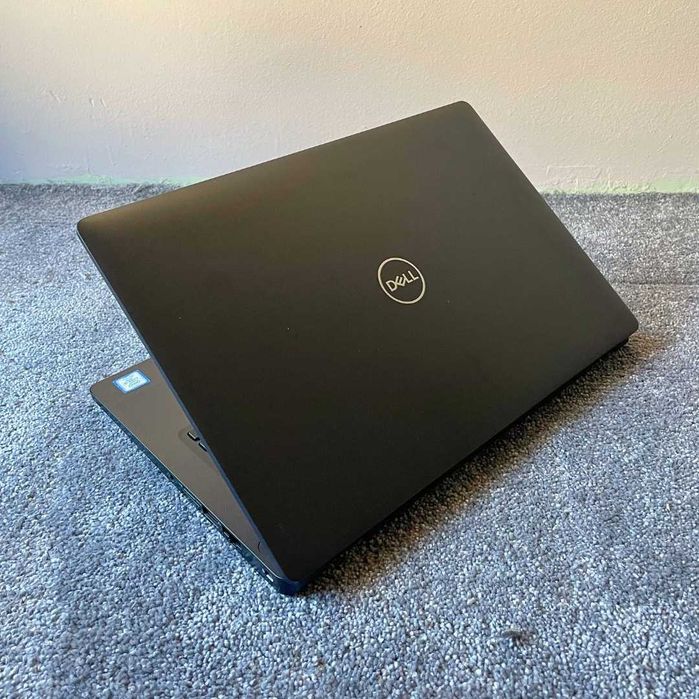 Dell 5300 - 13.3”IPS Touchscreen, 16GB RAM, i5-8265u, 512GB NVMe SSD