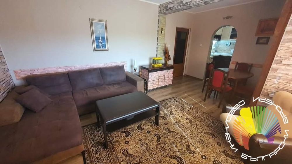 Продава се Тристаен апартамент в Бургас, Възраждане - 94 кв.м за 1437 €/кв.м - Снимка #2