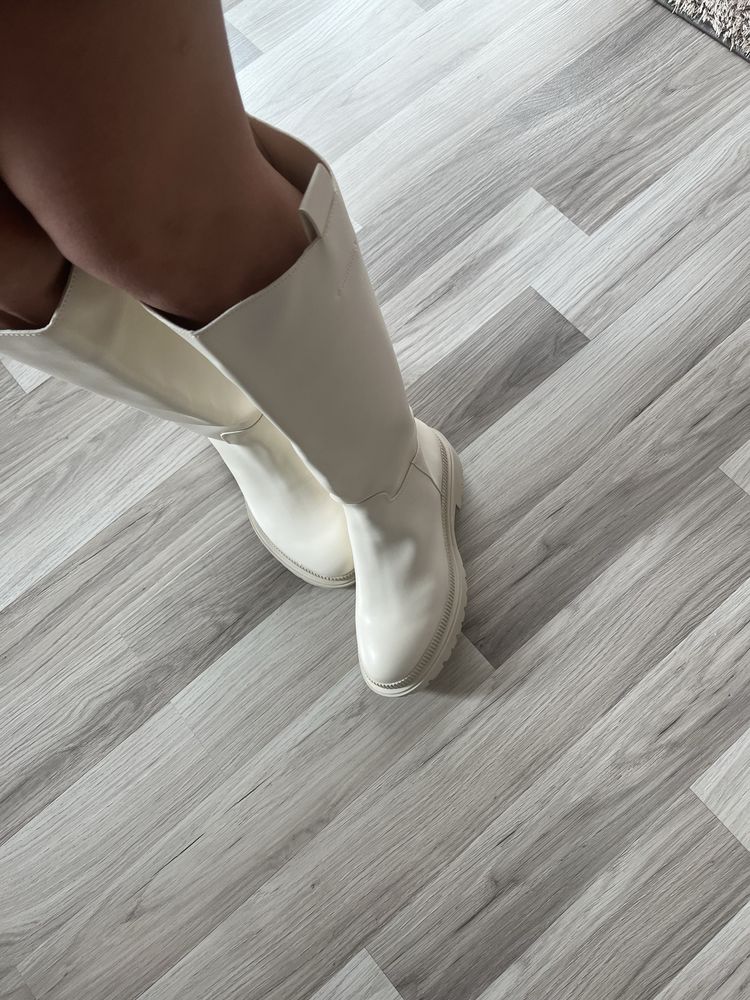 Ботуши до коляното