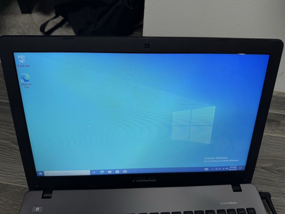 Laptop Asus R510D