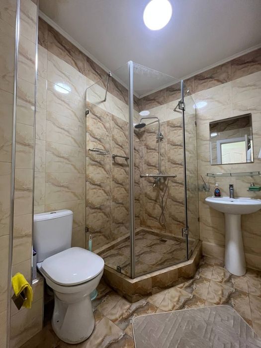 Сдаётся квартра Мирабадский район Госпитальный рынок 89м2