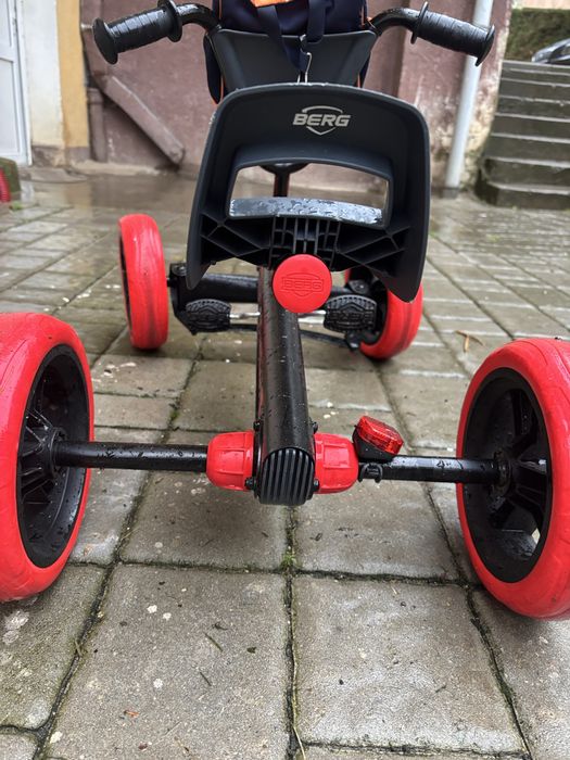 Cart cu bedale Berg