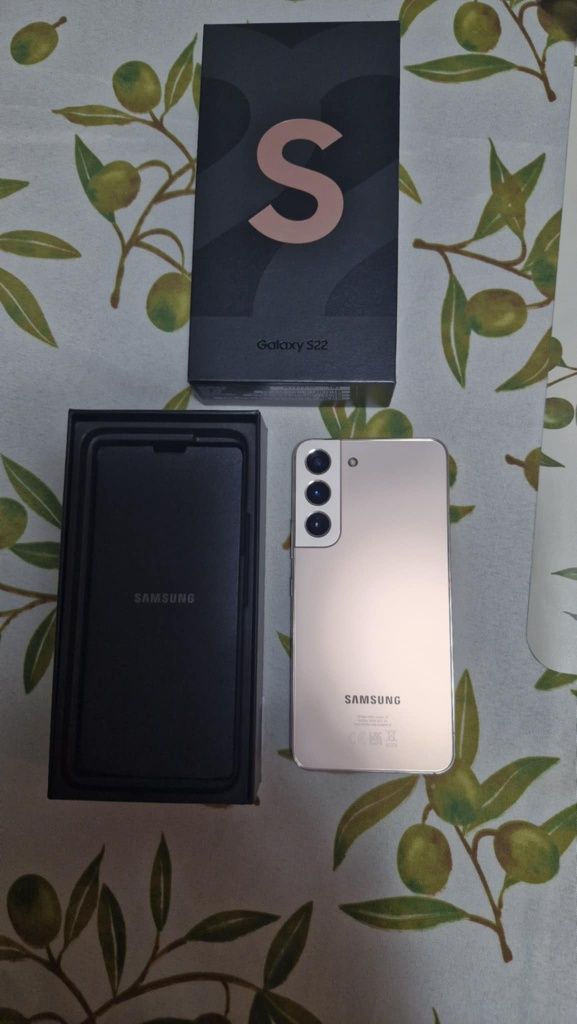Samsung Galaxy S 22