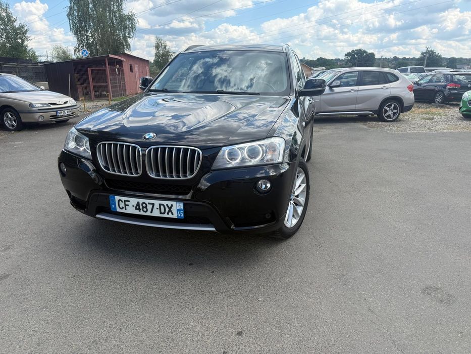 BMW X3 2.0D X-Drive 
M Paket 
X DRIVE [ 4x4]
An 2013
216000km km reali