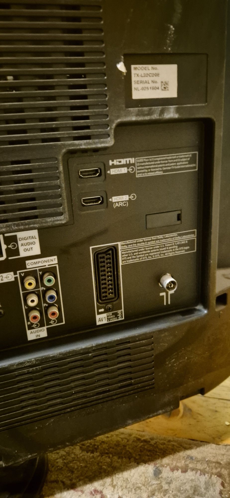 Panasonic TX-L32 C20E