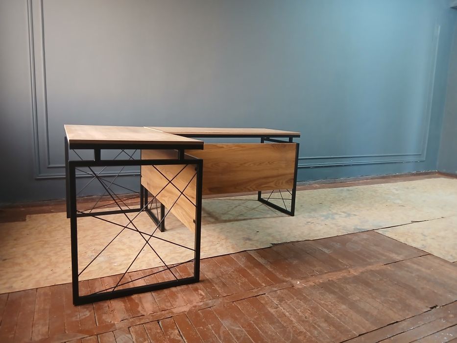 Офисной стол лофт стилда ишланган металичиски каркаст