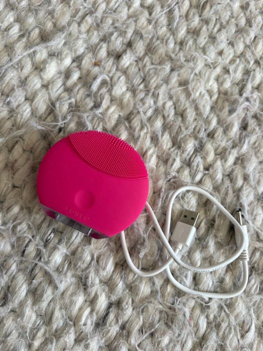 Vand dispozitiv de curatare faciala FOREO Luna Mini 2