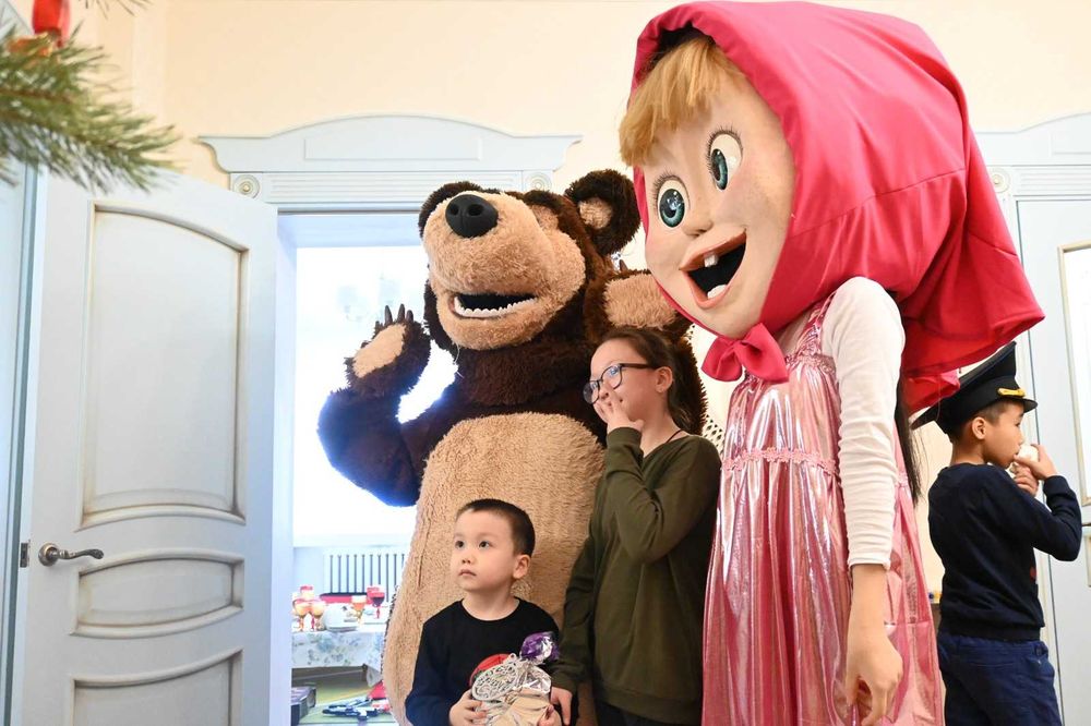 Продам костюм Маши и Медведи аниматоры