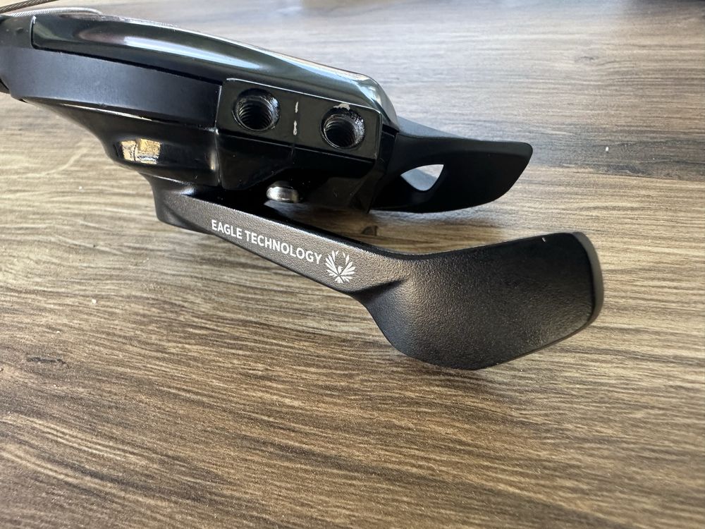 Дерайльор и команда SRAM GX 12 ск