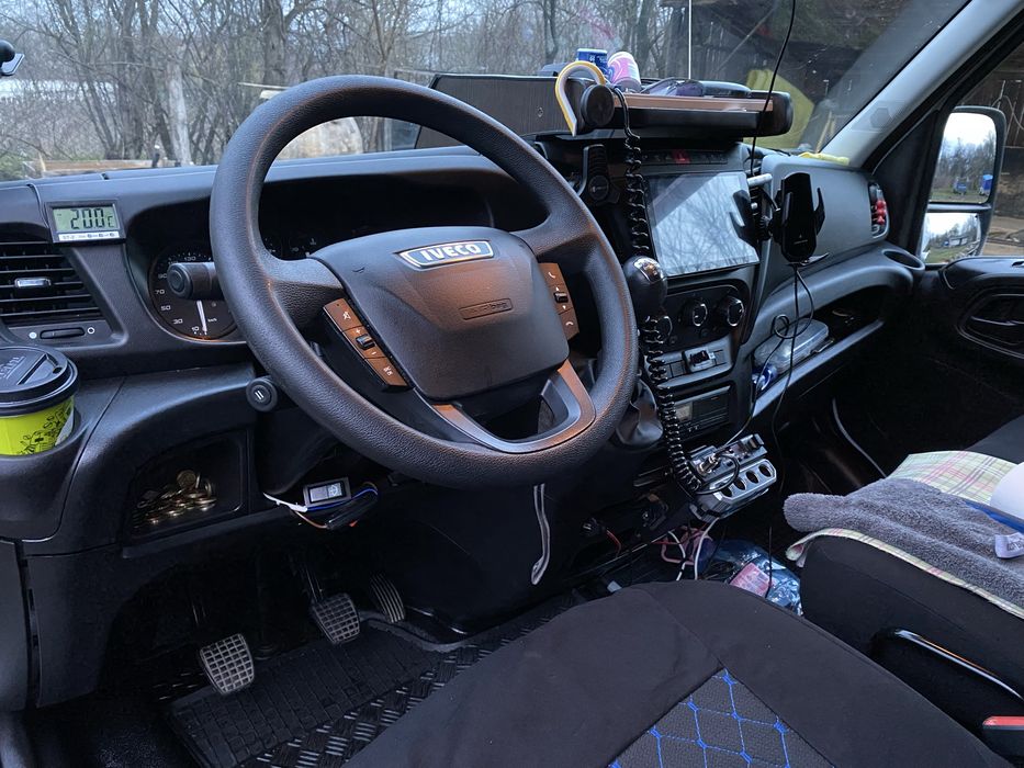 Vand iveco daily autoplatforma euro 6 2020