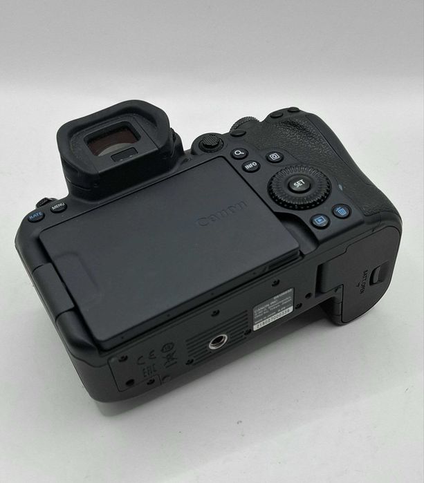 Canon R6 body sotiladi