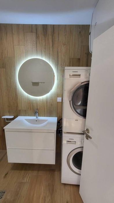 Двустаен апартамент в района на Коматевски възел