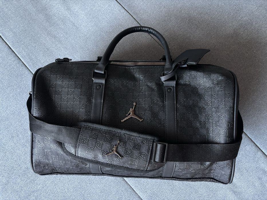 jordan duffle bag+ nike чорапи(бели)