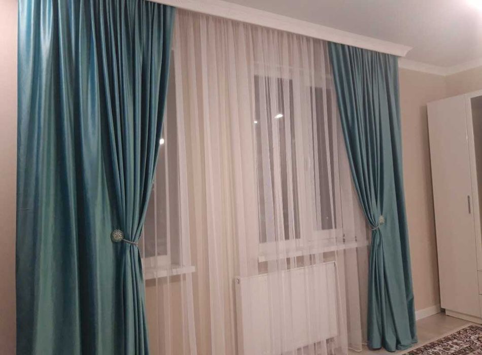 продам комплект штор