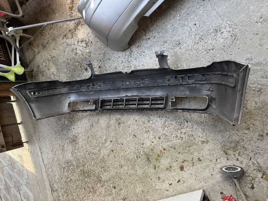 *КОМПЛЕКТ* Задна и предна броня за VW Golf 4