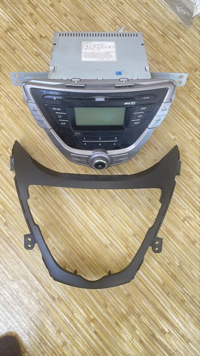 Штатный магнитола Elantra 5 поколение