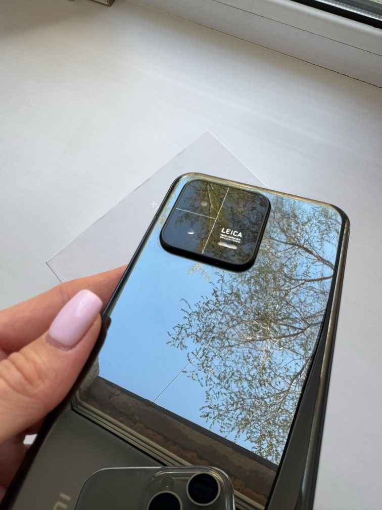 Xiaomi Mi 13 флагман 512 гигабайт 12 оперативной
