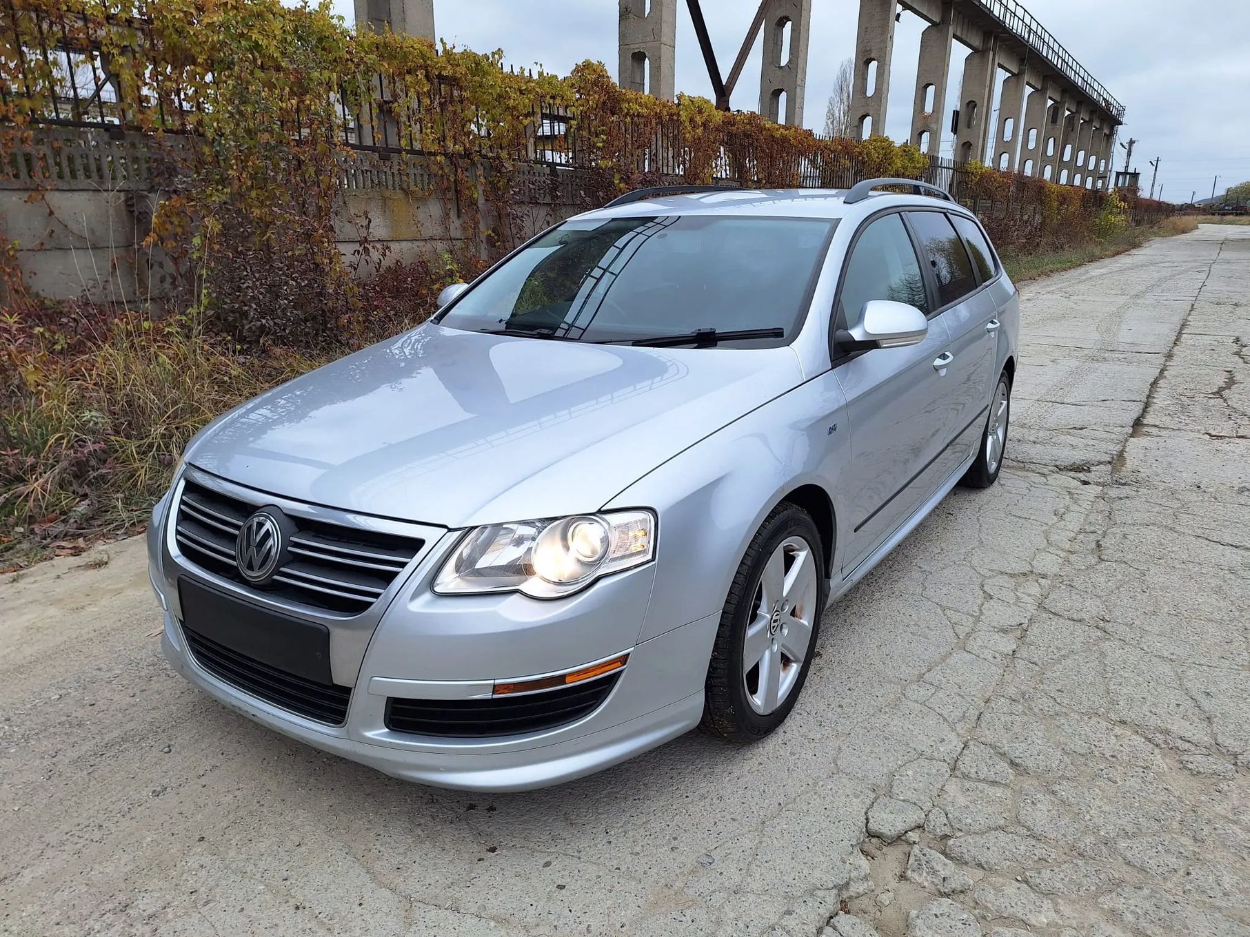 Dezmembrez Volkswagen Passat B6 Variant R-line (3C5) 2.0 TDI CBAB 2010