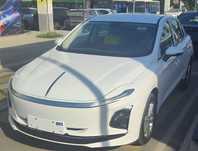 Hongqi E-QM5 Restyling Toshkent avtosalonda
