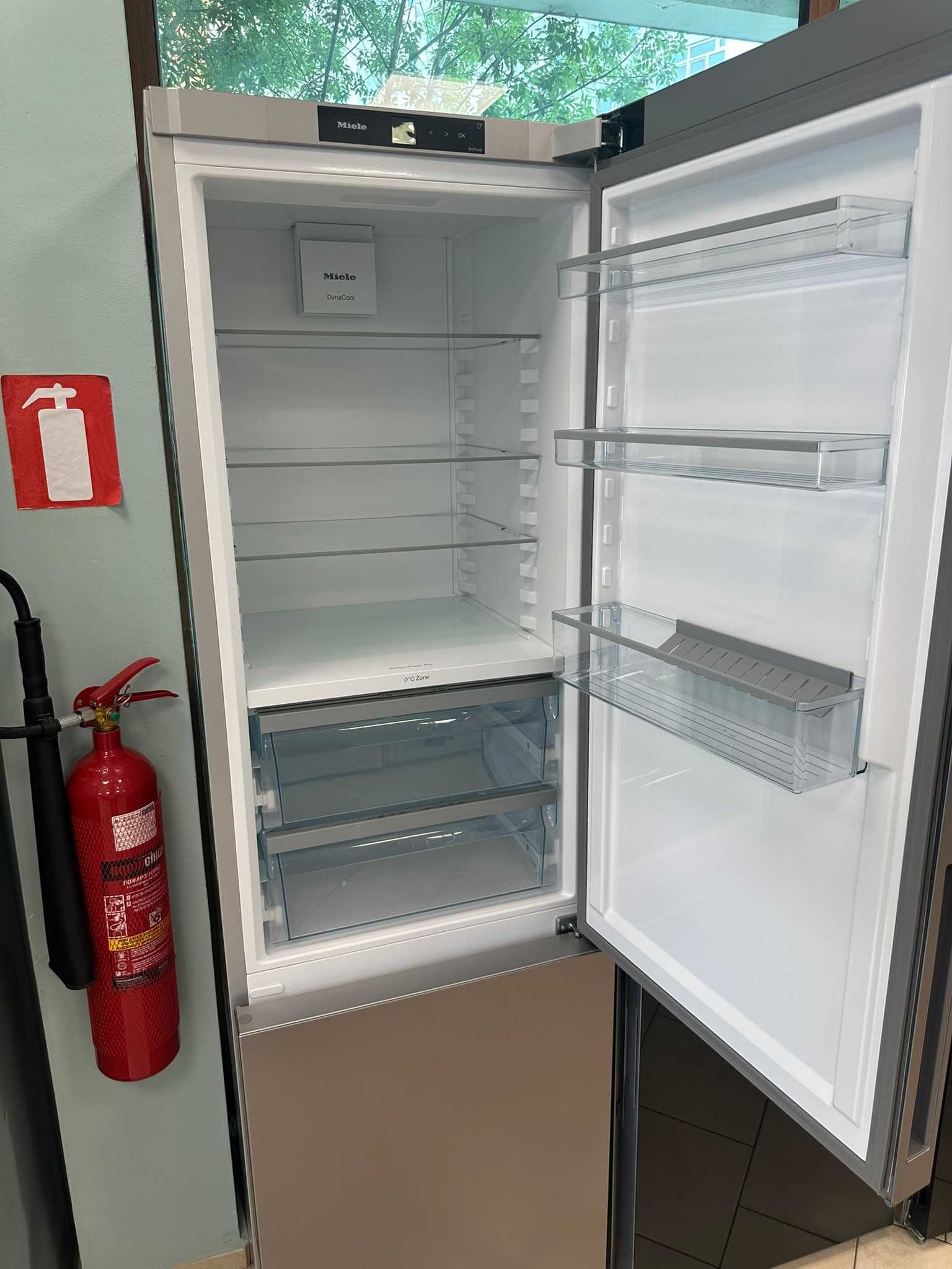 Хладилник с фризер Miele KFN 4397 CD 125 Edition