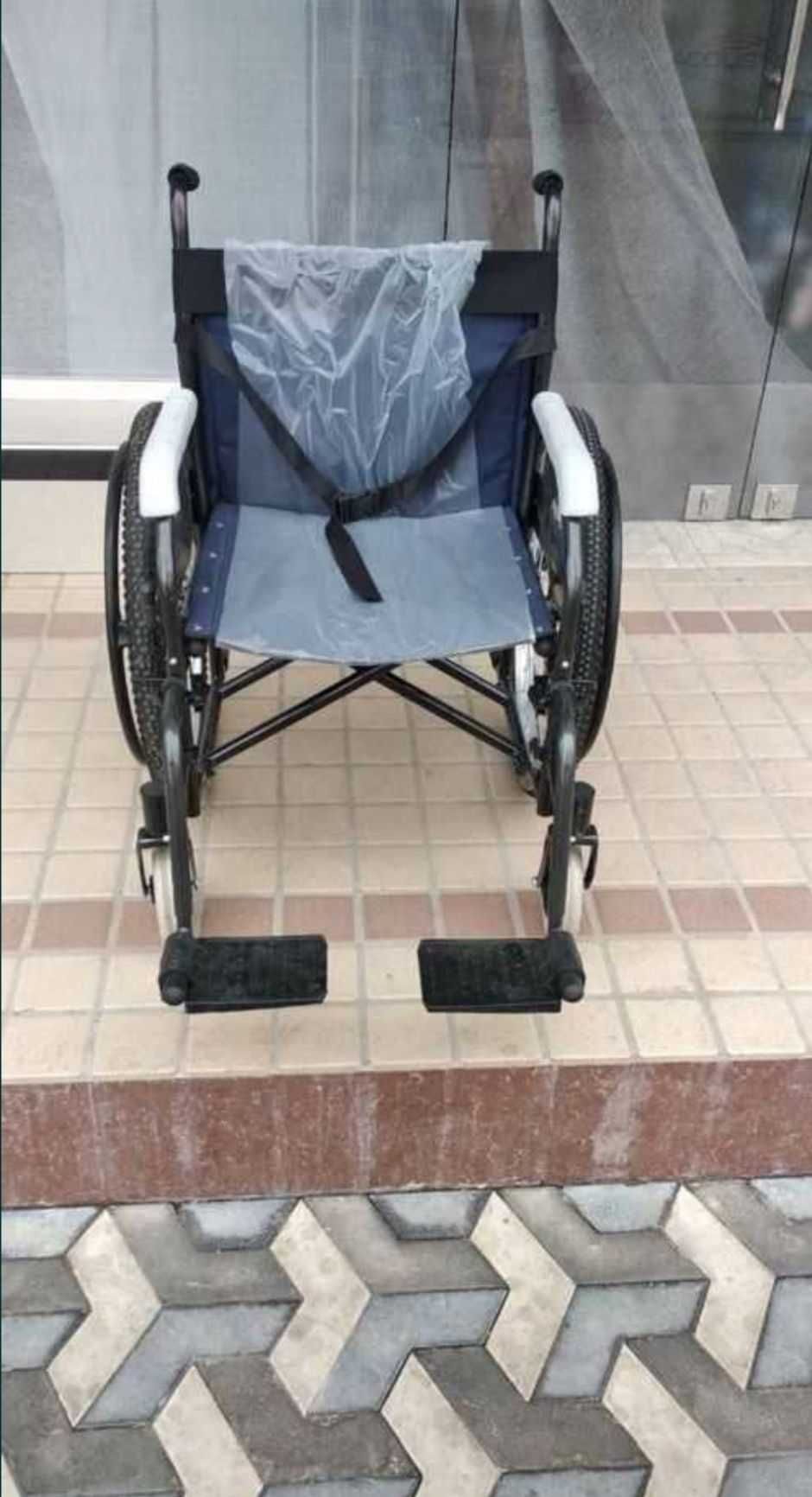 1
Nogironlar aravasi инвалидная коляска

1 05
