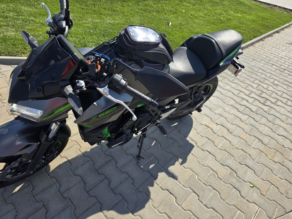 Kawasaki z650 нов купуван от Еди мото 6500км